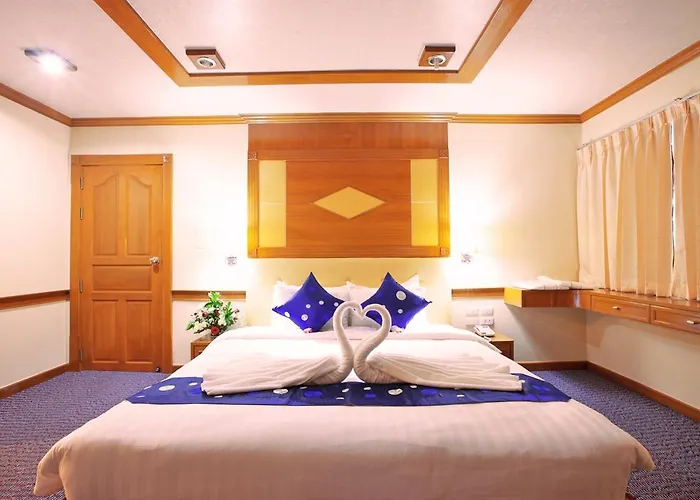 Varindavan Park Serviced 4*